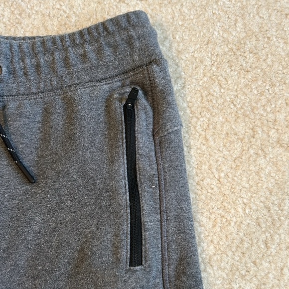 Youth Members Mark Joggers - Picture 3 of 9